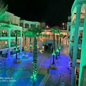 דירה Sweet With Balcony In Luxury